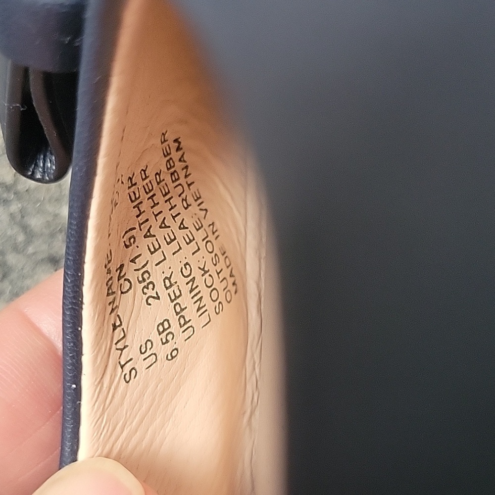 Kate Spade Women's  Ballet Flats - Picture 7 of 8